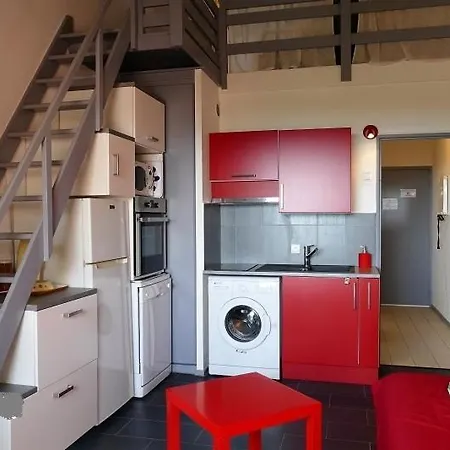 Apartment Tropique : Vue Et Piscine *