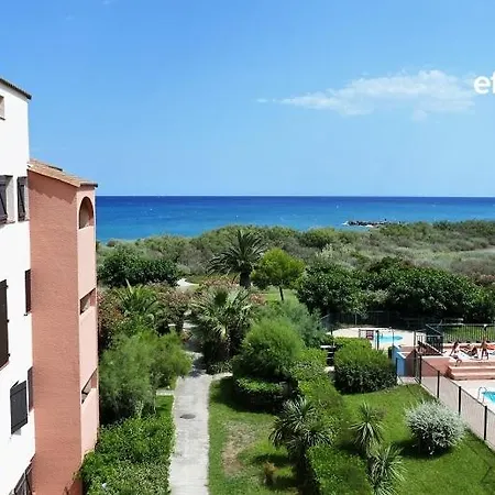 Tropique : Vue Et Piscine *