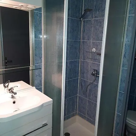 Apartment Tropique : Vue Et Piscine