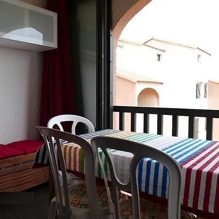 Tropique : Vue Et Piscine *